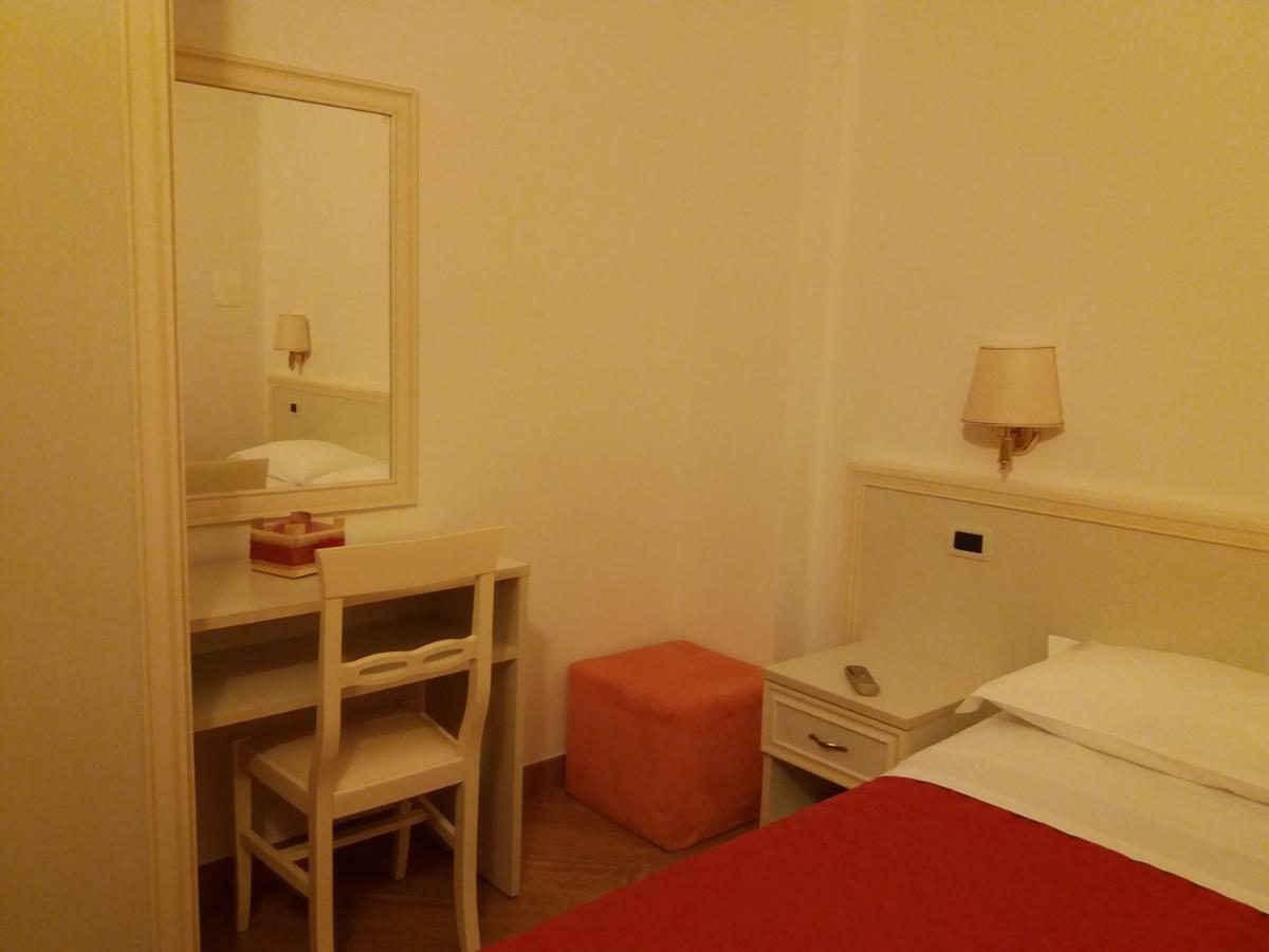 博尔戈蒙特内罗Il Piccolo Nido住宿加早餐旅馆 外观 照片