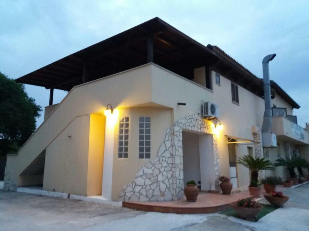 博尔戈蒙特内罗Il Piccolo Nido住宿加早餐旅馆 外观 照片